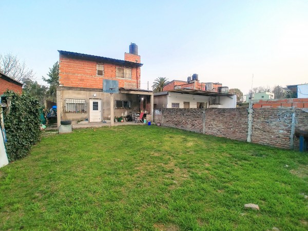 Casa en venta en Maschwitz 6 ambientes