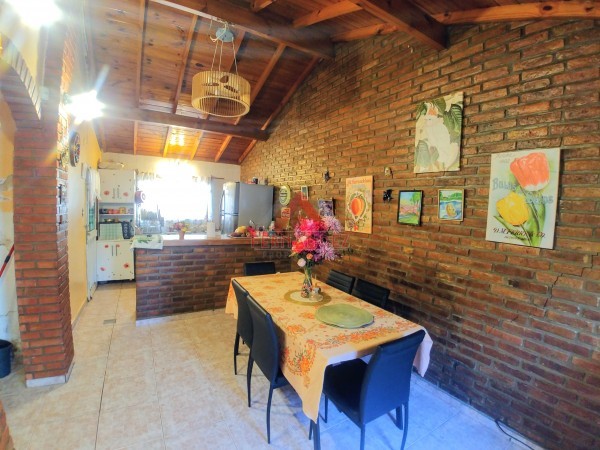 Casa venta De Vicenzo