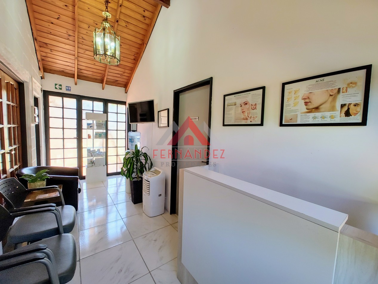 Casa 5 ambientes con piscina