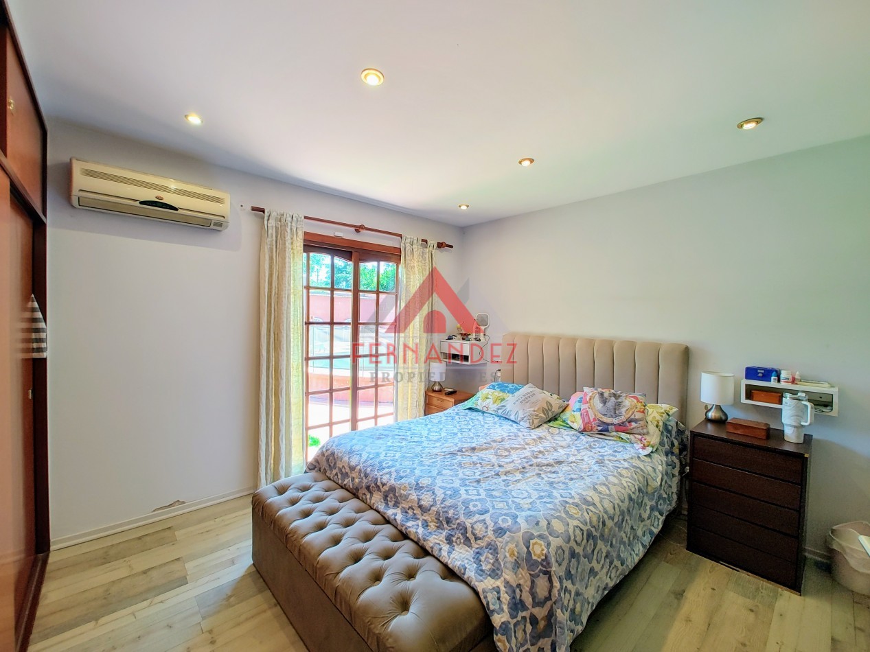 Casa 5 ambientes con piscina