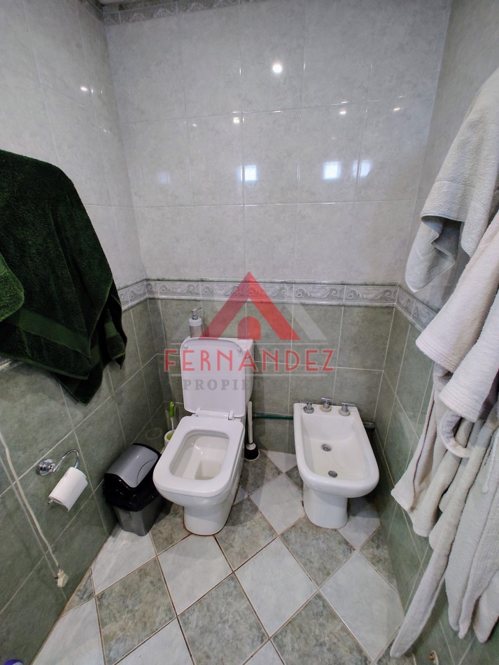 Casa 5 ambientes con piscina